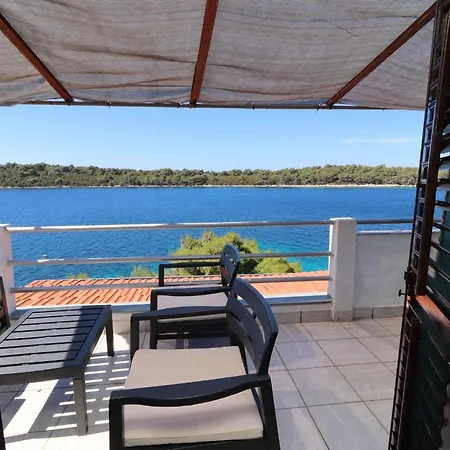 Karbuni By The Sea - One Bedroom With Terrace And Sea View A4 * Blato (Korcula)