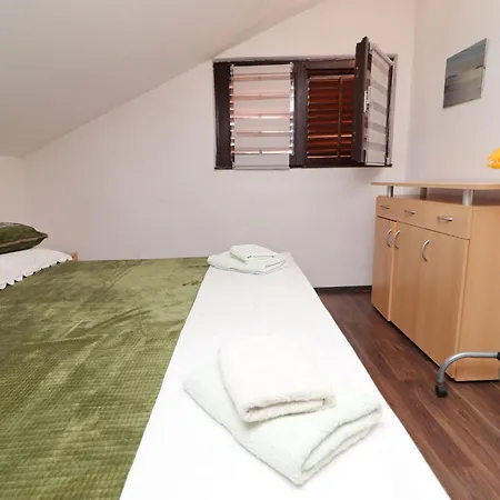 Karbuni By The Sea - One Bedroom With Terrace And Sea View A4 Apartman Blato (Korcula)