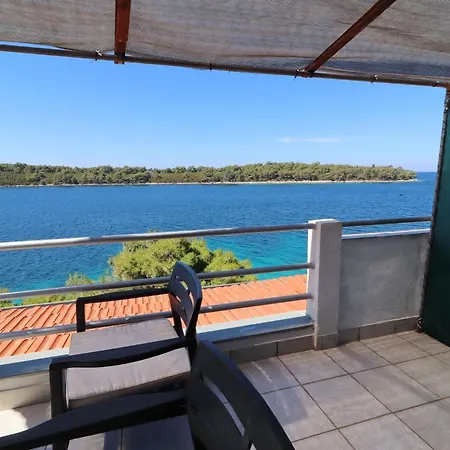 Apartman Karbuni By The Sea - One Bedroom With Terrace And Sea View A4 *