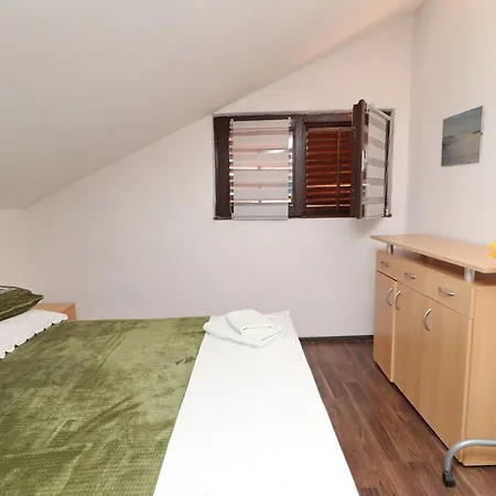 Karbuni By The Sea - One Bedroom With Terrace And Sea View A4 Apartman Blato (Korcula)