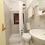 Karbuni By The Sea - One Bedroom With Terrace And Sea View A4 Blato (Korcula)
