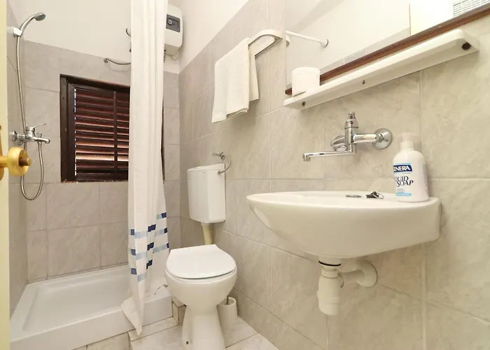 Karbuni By The Sea - One Bedroom With Terrace And Sea View A4 * Blato (Korcula)